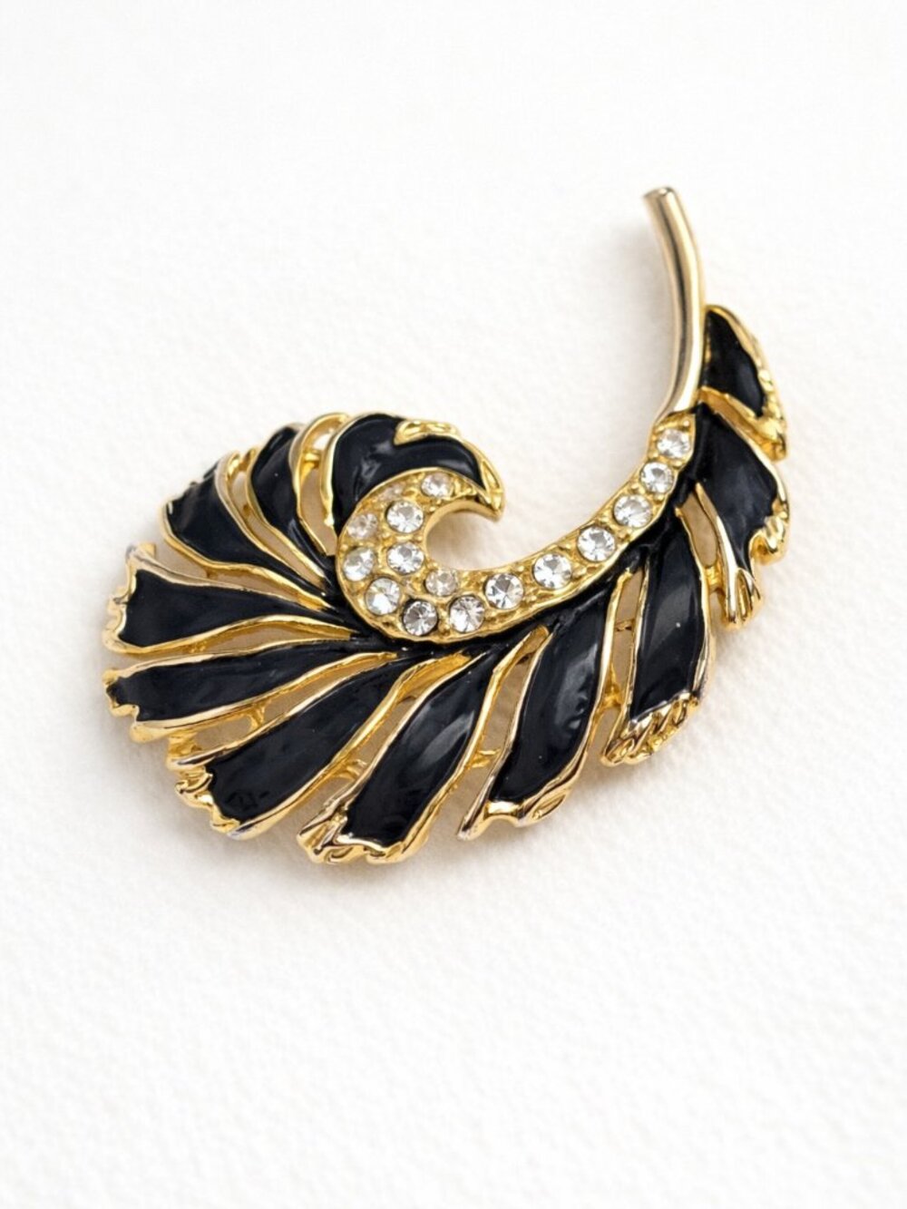 VTG Feather Brooch Gold Tone Rhinestone Black Enamel High End 2in x 2in - Picture 9 of 9